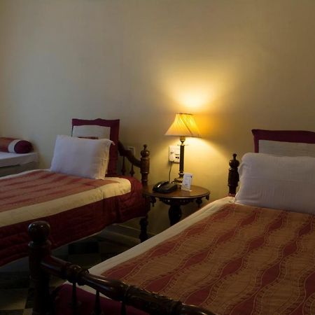 V Resorts Rajmahal Orchha Exteriér fotografie