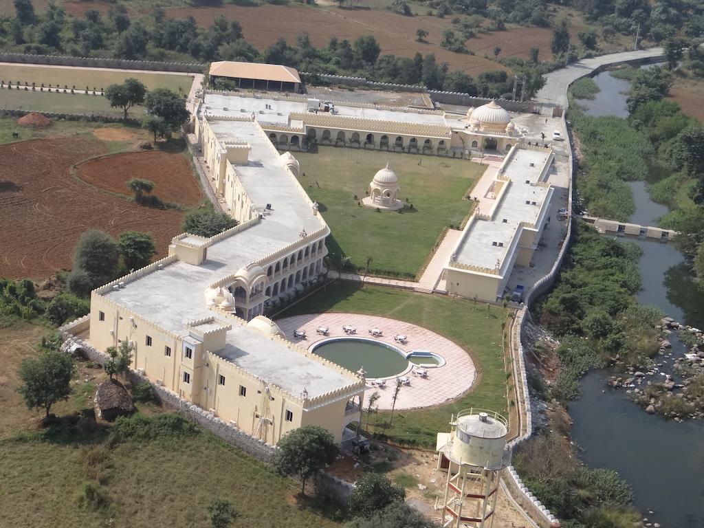 V Resorts Rajmahal Orchha Exteriér fotografie