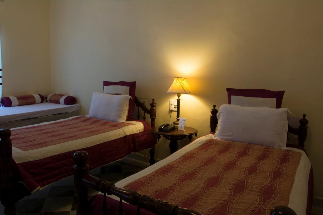 V Resorts Rajmahal Orchha Exteriér fotografie